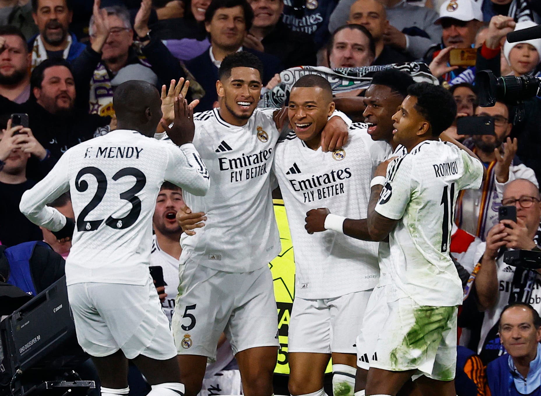 Real Madrid Hancurkan Man City 3–0 di Bernabéu, Jawaban Pep Guardiola Soal Peluang Lolos Bikin Fans Terdiam