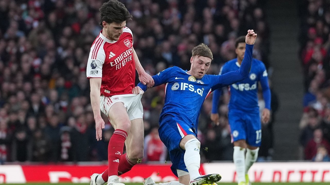 Arsenal vs Chelsea: Dua Gol Bola Mati Bawa The Gunners Amankan Puncak Klasemen