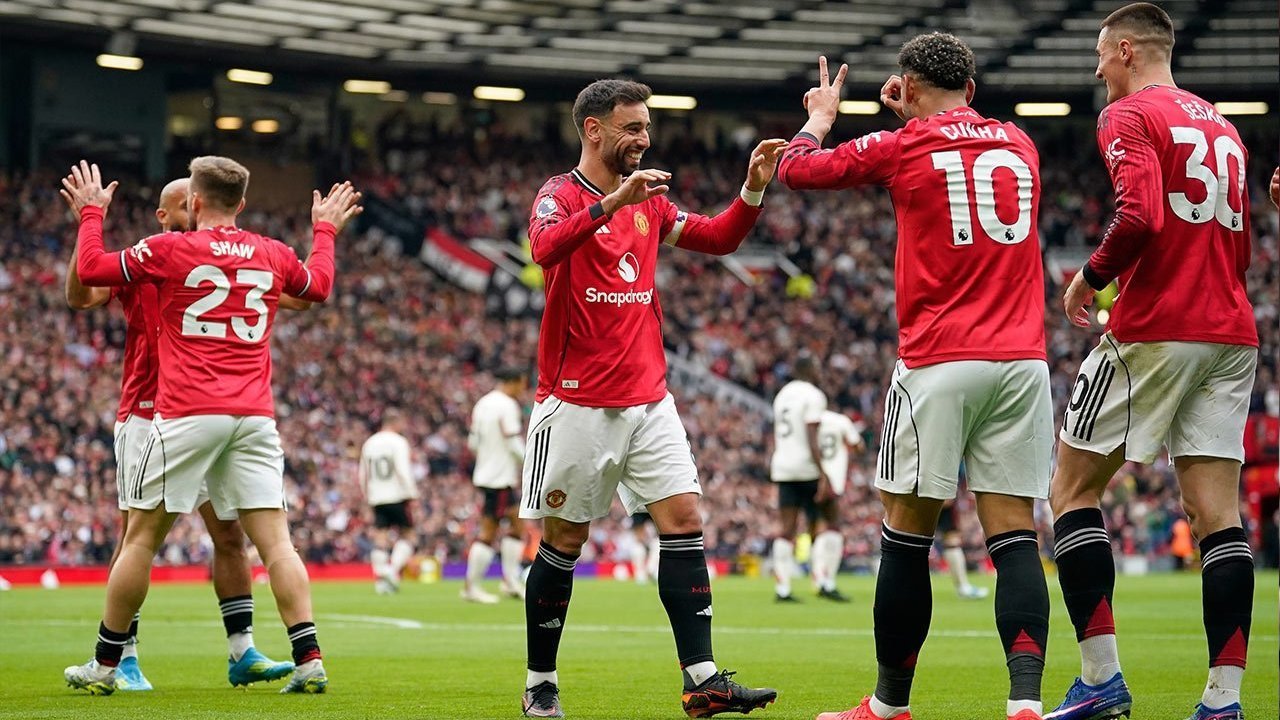 Kebangkitan Setan Merah Di Teater Impian Michael Carrick Membawa Manchester United Kembali Ke Panggung Liga Champions